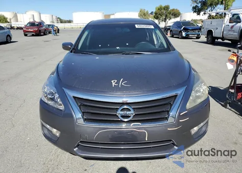 2015 Nissan Altima 2.5 z USA, uszkodzony, nr VIN 1N4AL3AP8FN317518